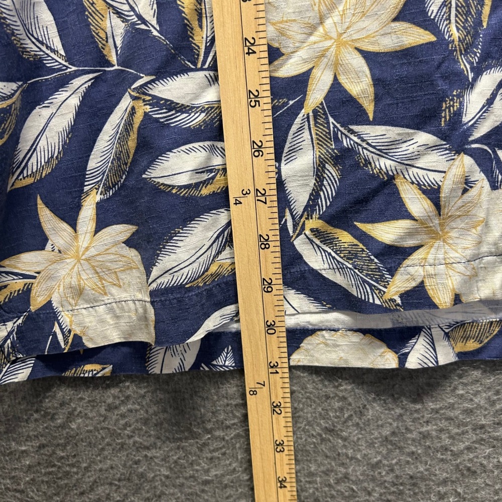 Caribbean Men XL Silk Cotton Tropical Pineapple Floral Hawaiian Shirt Blue Short - Picture 7 of 7